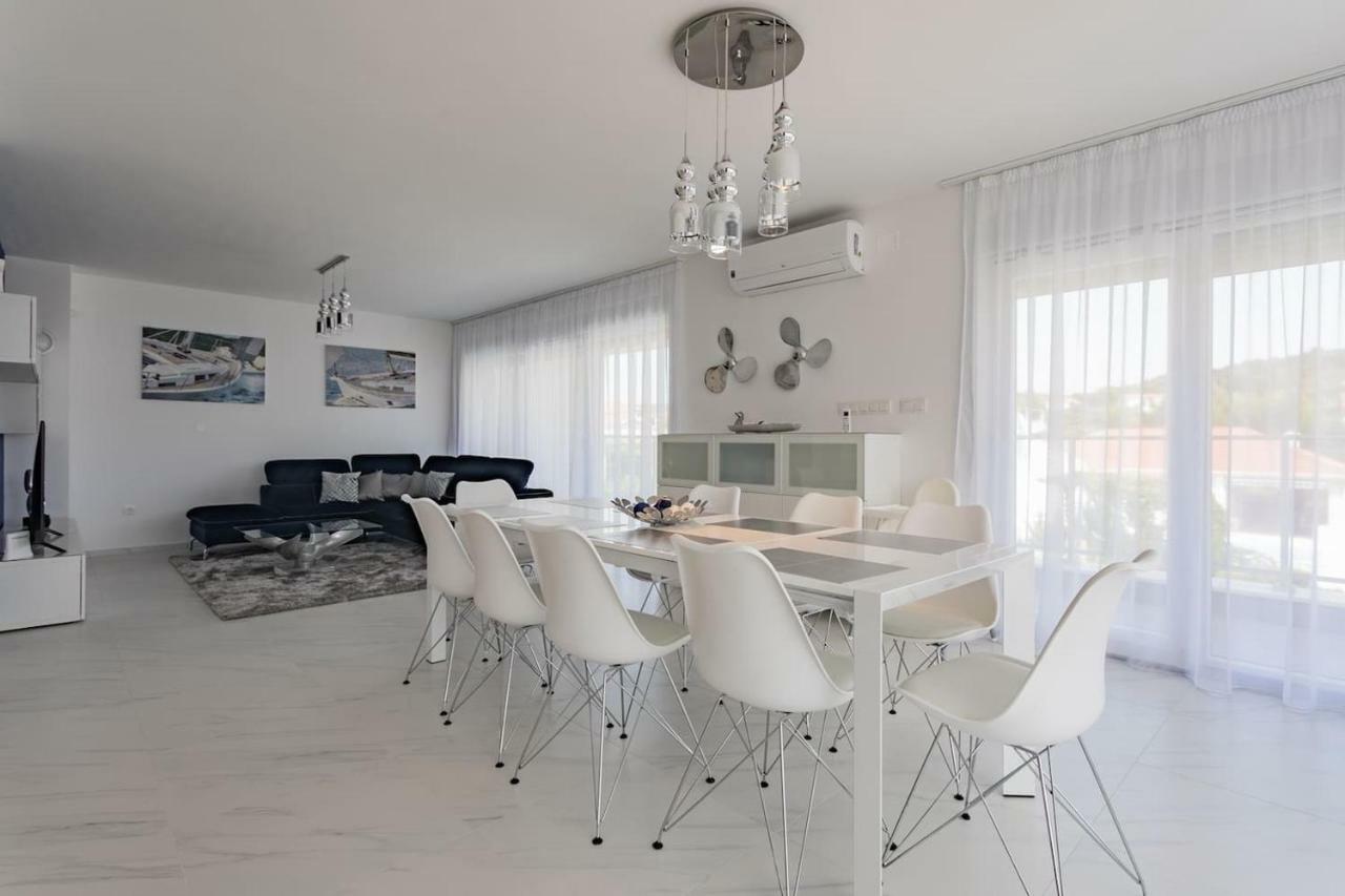 Ražanj Villa Compass; Luxury Experience In Natural Bay. מראה חיצוני תמונה
