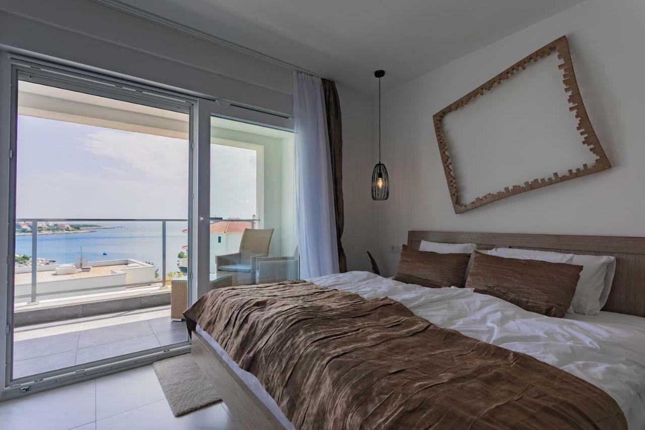 Ražanj Villa Compass; Luxury Experience In Natural Bay. מראה חיצוני תמונה