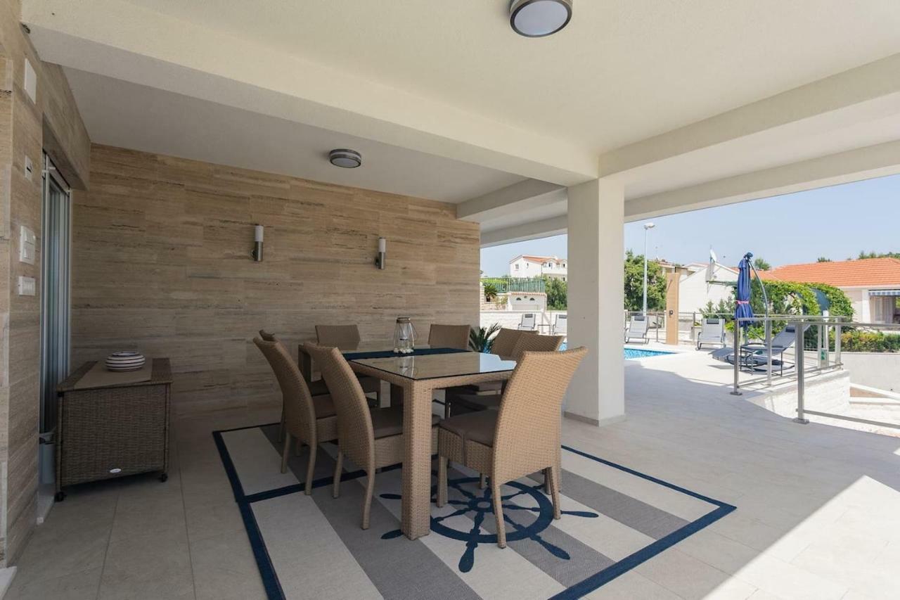 Ražanj Villa Compass; Luxury Experience In Natural Bay. מראה חיצוני תמונה